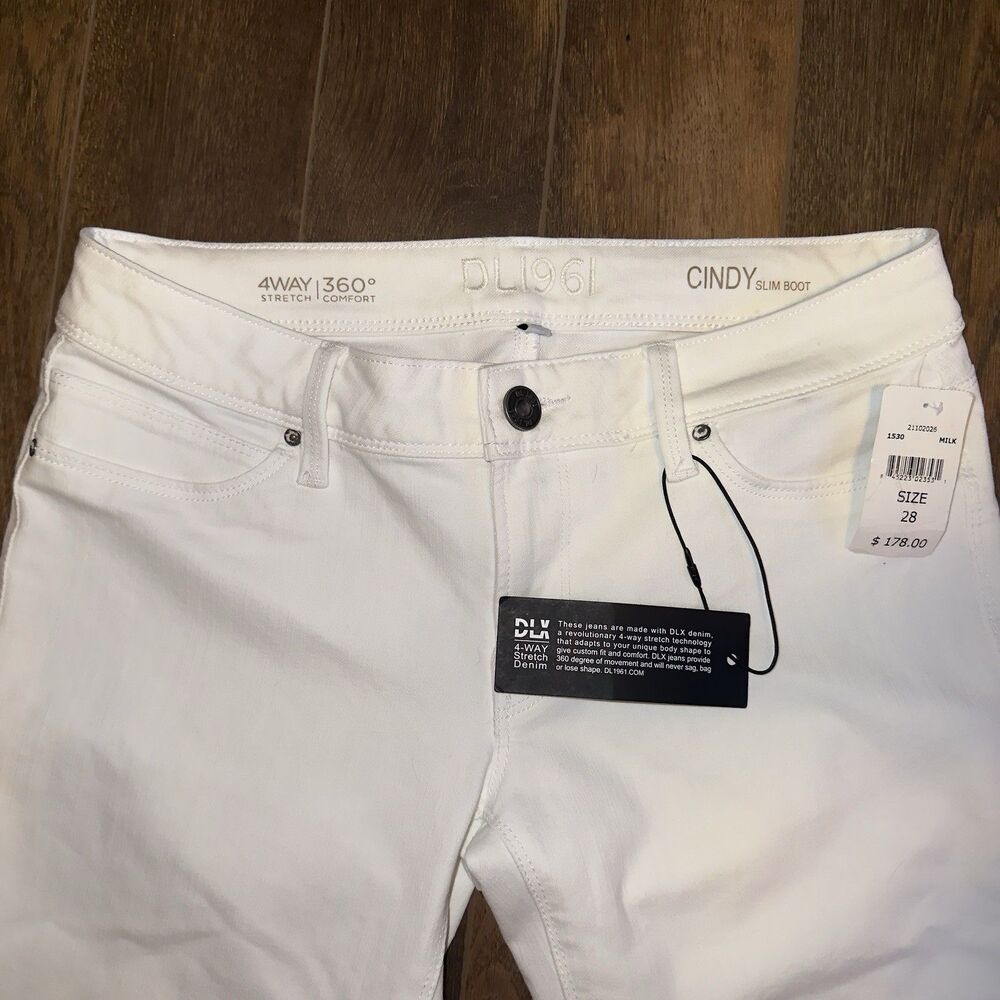 DL1961 White 4-Way Stretch Denim Jeans NWT Size 28